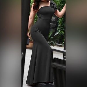 Sleeveless One Shoulder Ruffle High Split Dress